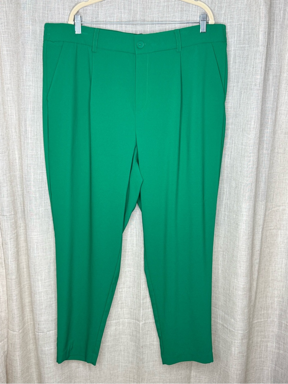 Studio by TORRID Green Trouser Cropped Pants Sz 20